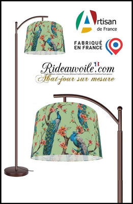 Architecte designer abat-jour sur mesure tissu vert motif feuilles Fleurs oiseaux paons