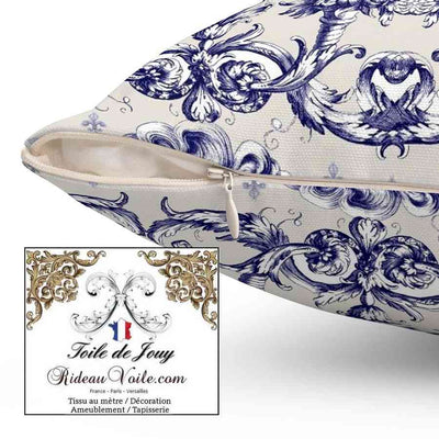 Tissu d'ameublement motif imprimé Baroque Bleu Antique ornement Lys Toile de Jouy Lion luxe haut gamme. Décoratrice d'architecte d'intérieur patrimoine historique pour tapisserie. Boutique Confection voilage, rideau au mètre. Ignifugé occultant.