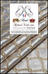 Boutique Rideauvoile éditeur d'ameublement Satin Or Gold métallique broderie losange géométrique au mètre largeur 140 cm Empire Baroque rideau. Textile décoratrice architecture intérieur rideau, tapisserie haute couture siège fauteuil canapé.