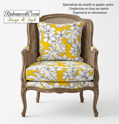 Tissu jaune façon Toile de Jouy ameublement imprimé feuilles exotique