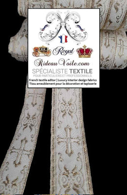 Passementerie Mercerie Ruban métallique, bordure métallique - Couleur or.&nbsp;Largeur des rubans disponibles: 2,3 cm et 3,5cm, bordure broderie dans le style liturgique d'église esprit vintage Baroque. Bordure de vêtement.