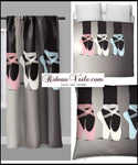 Tissu au mètre noir motif chaussons satin pointe bleu rose blanc Danseuse ballerine