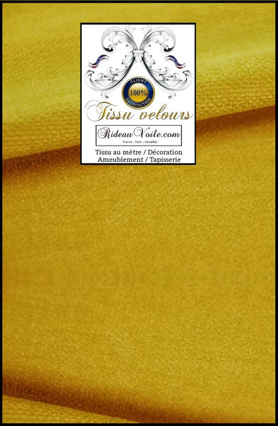 Tissu tapisserie velours uni jaune réversible double face recto verso identique doté de la technologie Aqua-clean. Textile d'éditeur d'ameublement intérieur haut de gamme. Couture sur mesure rideau velours, coussin velours, plaid #velours #tissuameublement 