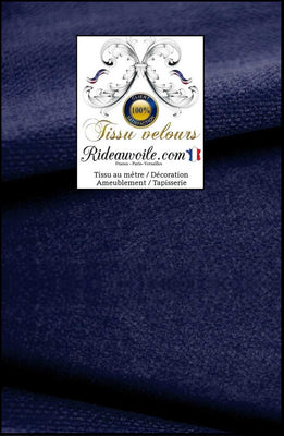Tissu velours réversible recto / verso identique doté de la technologie Aqua-clean. Tissu d'éditeur d'ameublement haut de gamme double face, il est parfait pour la réalisation de rideaux car ne nécessite pas de doublure.