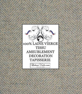 Votre Laine Chevron est un classique et, en tant que laine, il est intrinsèquement ignifuge, ce qui en fait un tissu parfait pour une utilisation comme  tissu d'ameublement . Ce tissu de laine à chevrons est également idéal pour les rideaux, les stores romains et les coussins. 